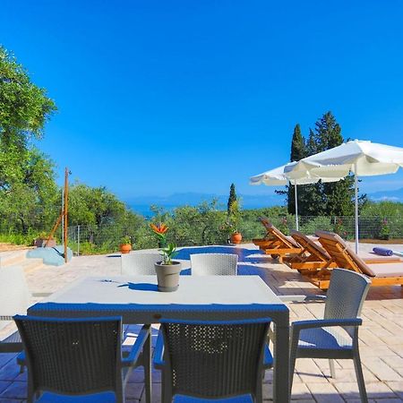 Villa Chrisdina Nymfai 외부 사진